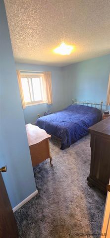 709 PHOENIX DR, Cheyenne, WY 82001