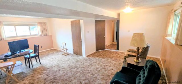 709 PHOENIX DR, Cheyenne, WY 82001