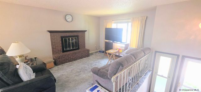 709 PHOENIX DR, Cheyenne, WY 82001