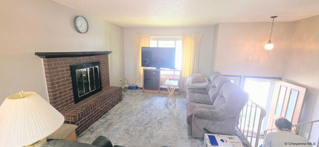 709 PHOENIX DR, Cheyenne, WY 82001