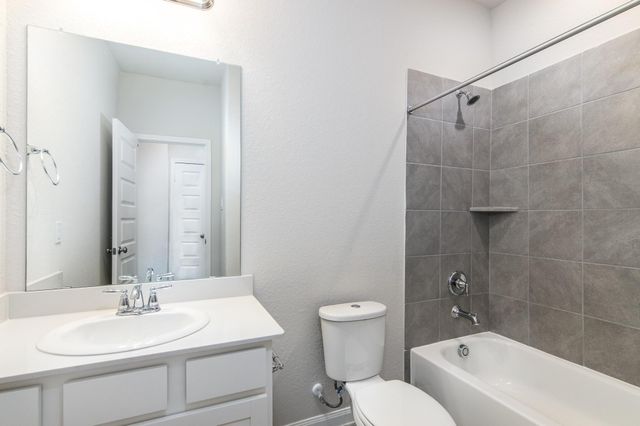 18565 Meadow Point Lane, Conroe, TX 77316