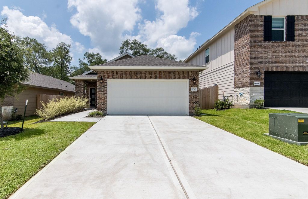 18565 Meadow Point Lane, Conroe, TX 77316