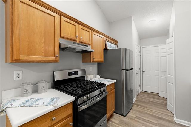 5673 Riverside Walk Drive, Sugar Hill, GA 30518