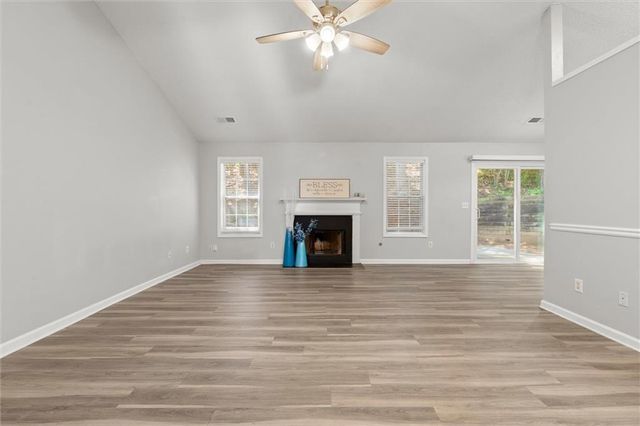 5673 Riverside Walk Drive, Sugar Hill, GA 30518