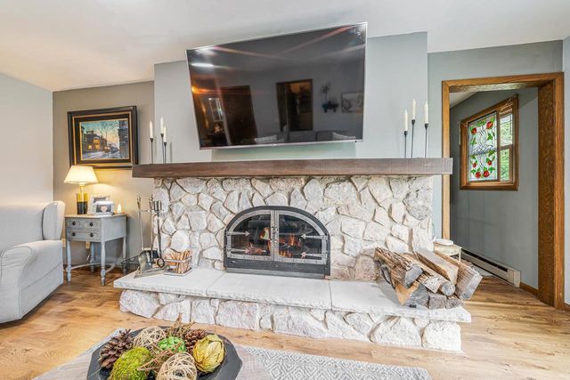 1111 KERWIN ROAD, Neenah, WI 54956