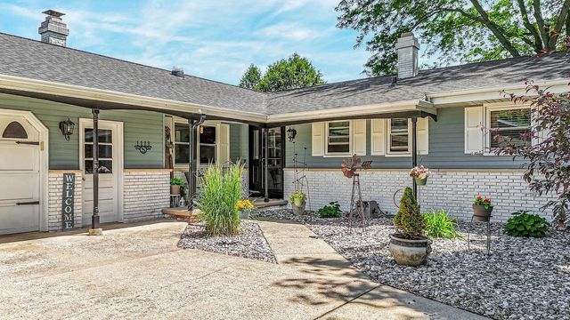 1111 KERWIN ROAD, Neenah, WI 54956