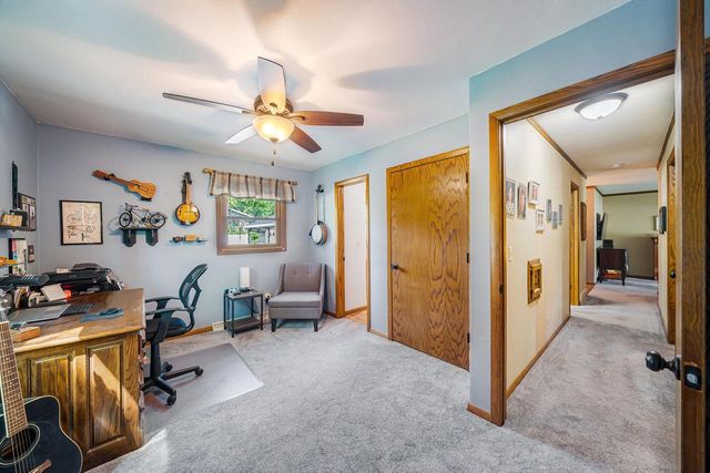 1111 KERWIN ROAD, Neenah, WI 54956