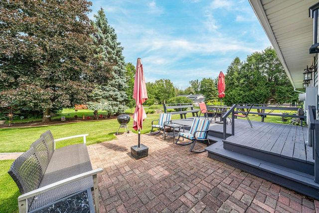 1111 KERWIN ROAD, Neenah, WI 54956