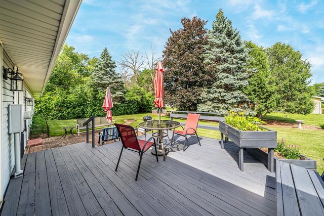 1111 KERWIN ROAD, Neenah, WI 54956