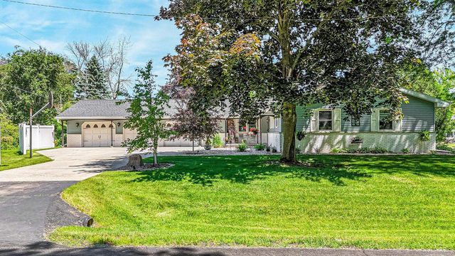 1111 KERWIN ROAD, Neenah, WI 54956