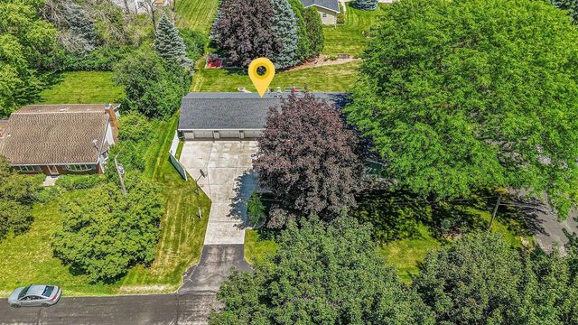 1111 KERWIN ROAD, Neenah, WI 54956