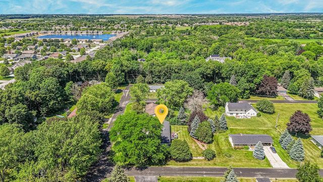 1111 KERWIN ROAD, Neenah, WI 54956
