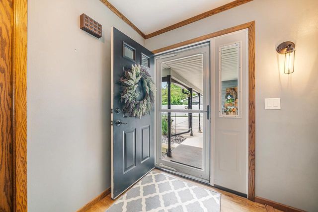 1111 KERWIN ROAD, Neenah, WI 54956