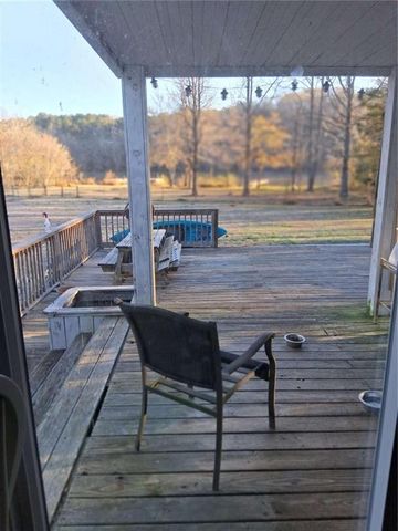 1170 River Woods Drive, Madison, GA 30650