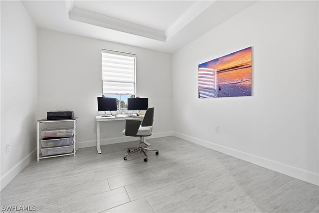 2718 Aviamar CIR, Naples, FL 34114