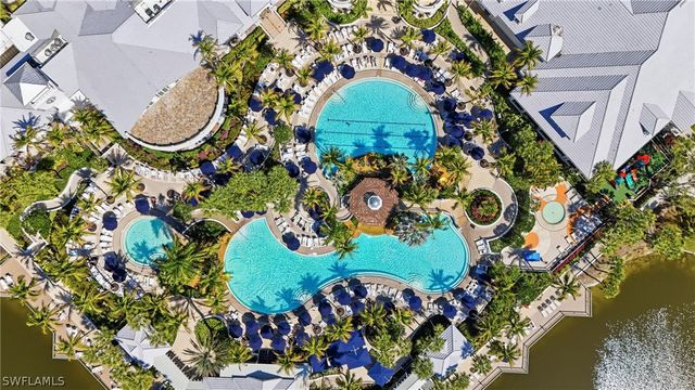 2718 Aviamar CIR, Naples, FL 34114