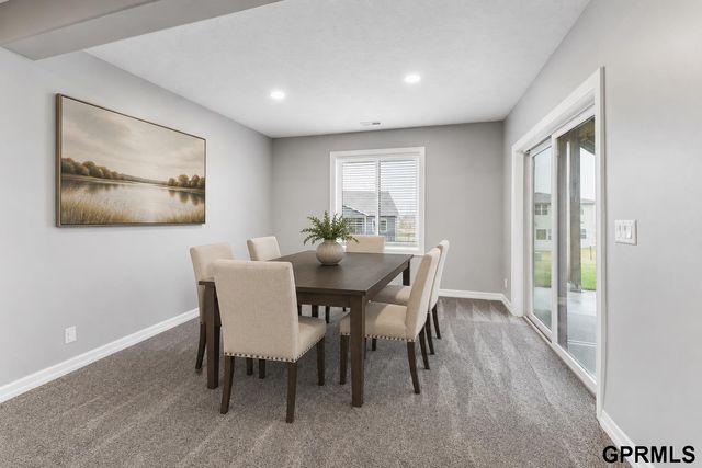 11207 N 170Th Street, Bennington, NE 68007