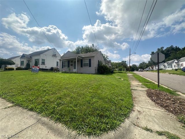 550 Upton Avenue, Akron, OH 44310