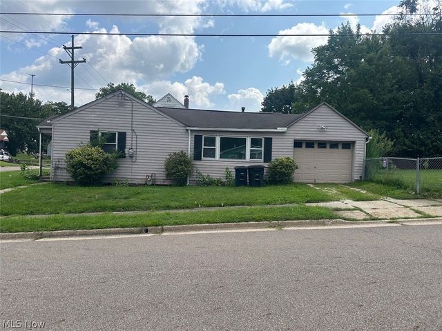 550 Upton Avenue, Akron, OH 44310