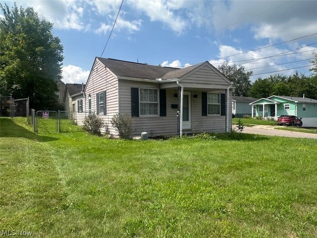 550 Upton Avenue, Akron, OH 44310