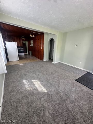 550 Upton Avenue, Akron, OH 44310