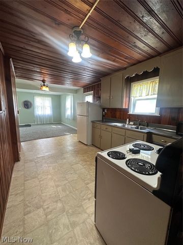 550 Upton Avenue, Akron, OH 44310