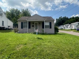 550 Upton Avenue, Akron, OH 44310