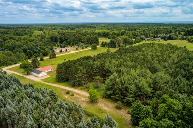 8400 Westminister Road, Kingsley, MI 49649