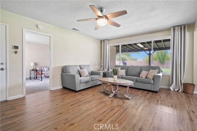 44325 3rd Street, Lancaster, CA 93535