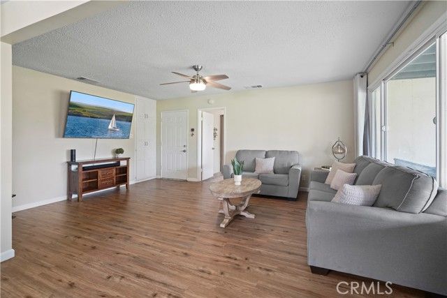 44325 3rd Street, Lancaster, CA 93535