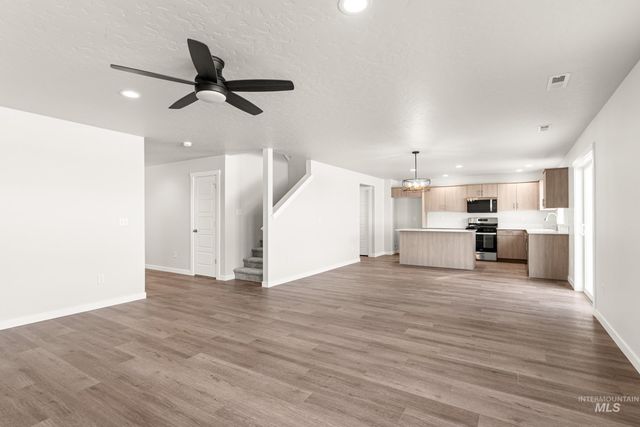 2471 W Clegane Ct, Kuna, ID 83634
