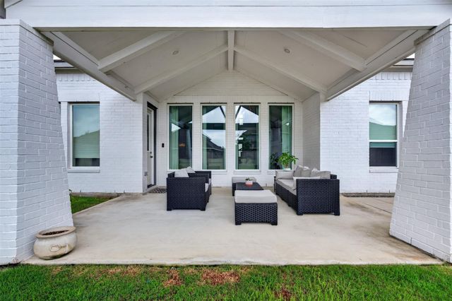 14810 Dinosaur Tracks Drive, Cypress, TX 77433