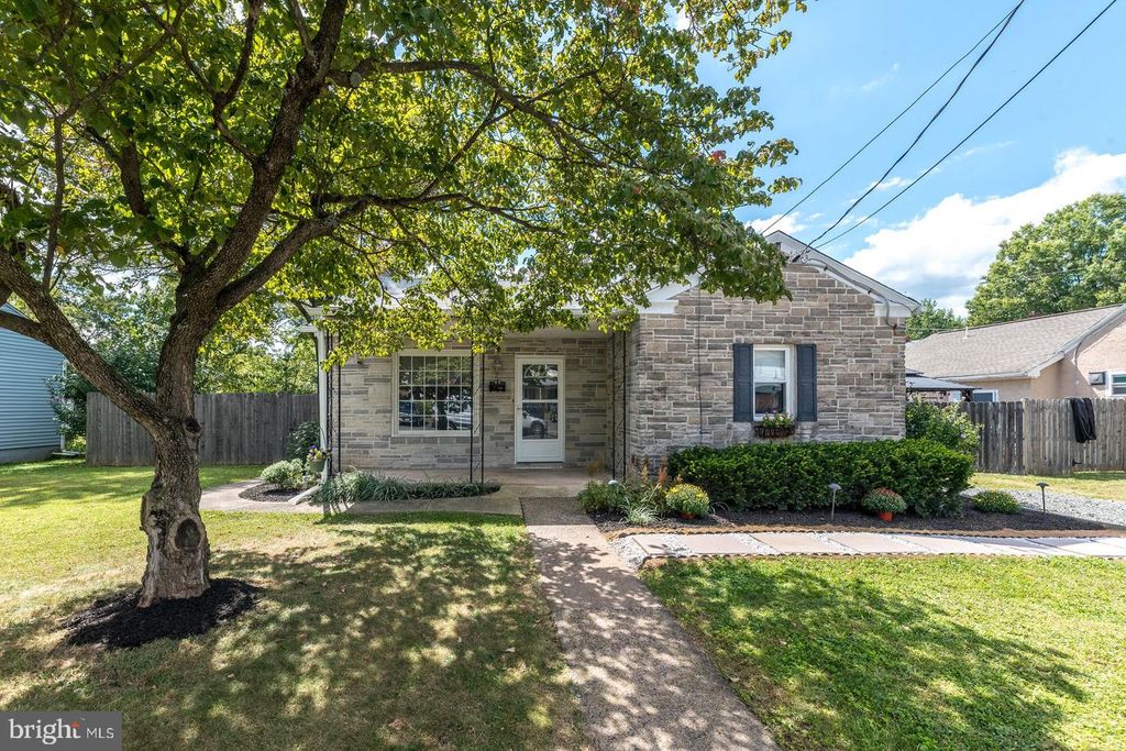 509 JACKSON ST, Pennsburg, PA 18073