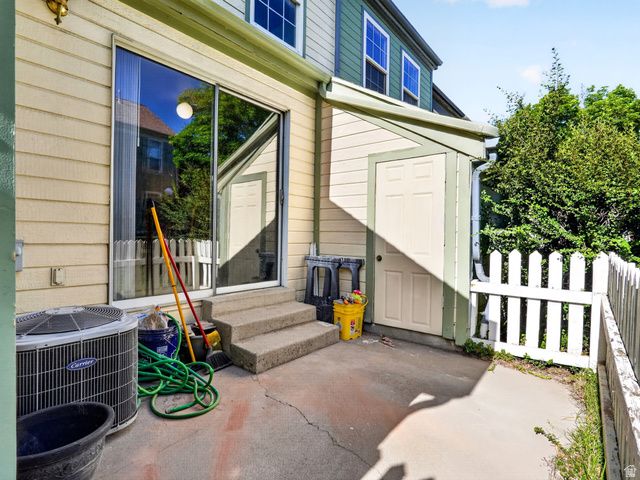 1381 W BEACON HILL DR, Taylorsville, UT 84123