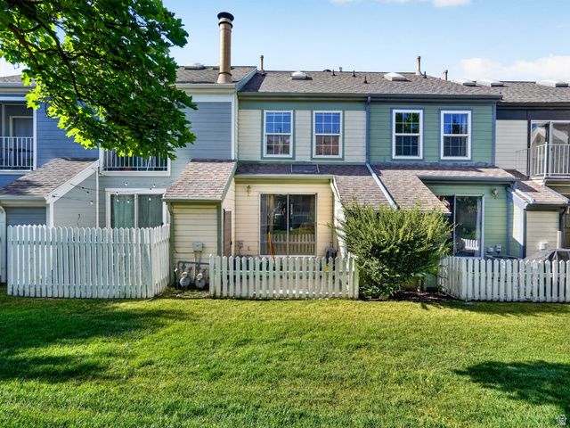 1381 W BEACON HILL DR, Taylorsville, UT 84123