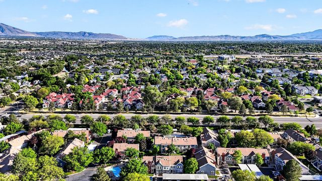 1381 W BEACON HILL DR, Taylorsville, UT 84123