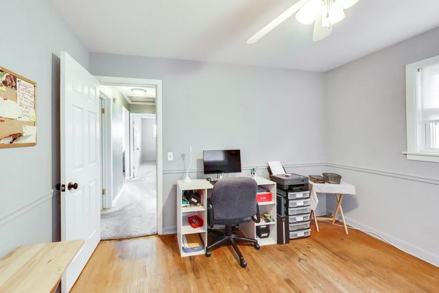 915 S Na Wa Ta Avenue, Mount Prospect, IL 60056