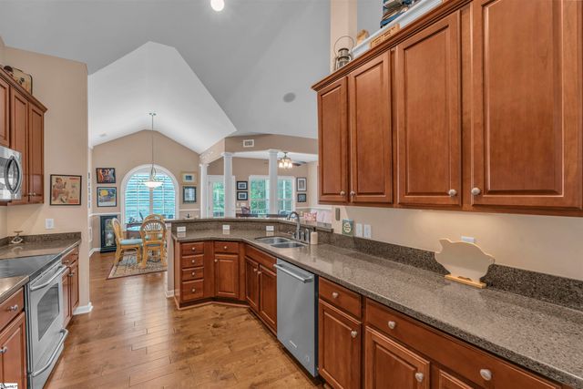202 Reinhardt Drive, Simpsonville, SC 29681