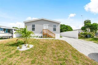6989 SE Ridgeway Terr, Hobe Sound, FL 33455