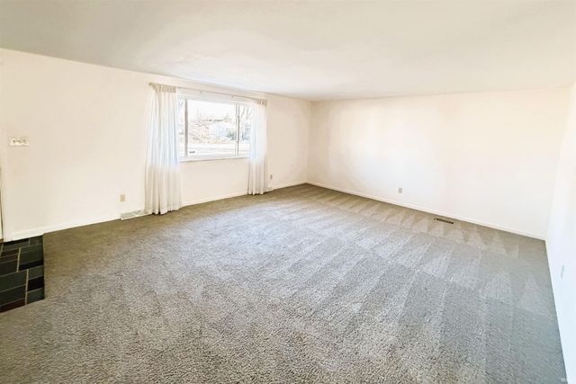 3522 E Grandview Drive, Bloomington, IN 47408