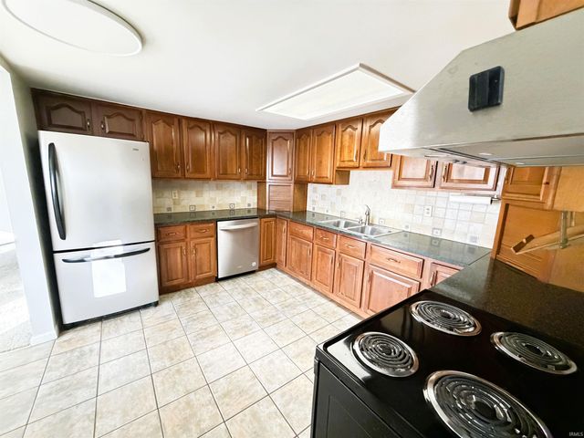 3522 E Grandview Drive, Bloomington, IN 47408