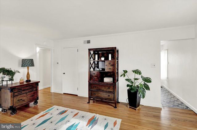 725 FRANKLIN ST, Shoemakersville, PA 19555