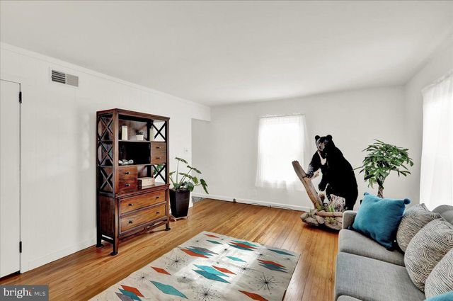 725 FRANKLIN ST, Shoemakersville, PA 19555