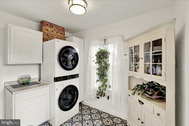 725 FRANKLIN ST, Shoemakersville, PA 19555