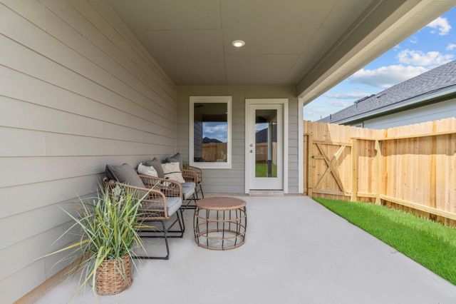10643 Summers Way, Beasley, TX 77417