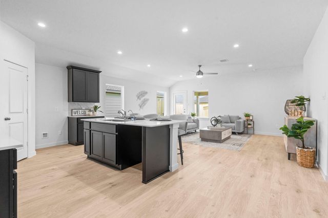 10643 Summers Way, Beasley, TX 77417