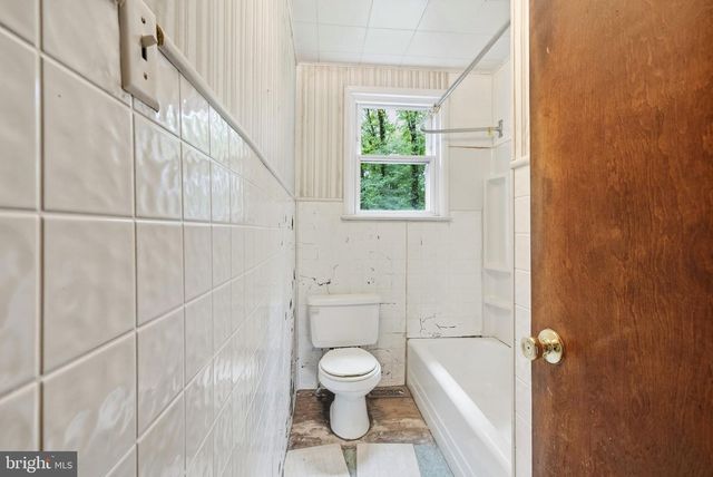 2584 GALLOWAY RD, Bensalem, PA 19020