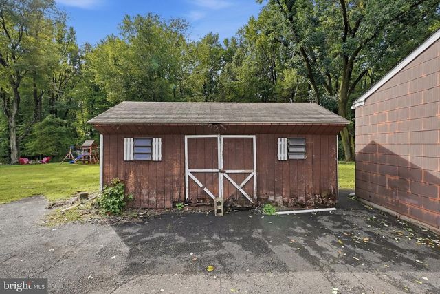 2584 GALLOWAY RD, Bensalem, PA 19020