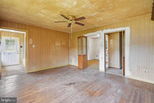 2584 GALLOWAY RD, Bensalem, PA 19020