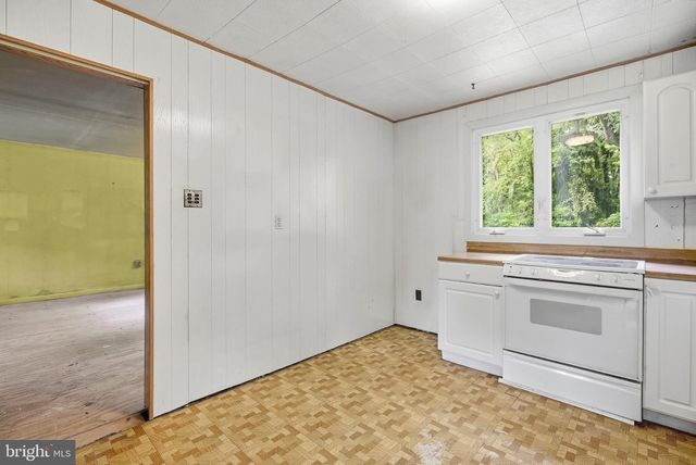 2584 GALLOWAY RD, Bensalem, PA 19020